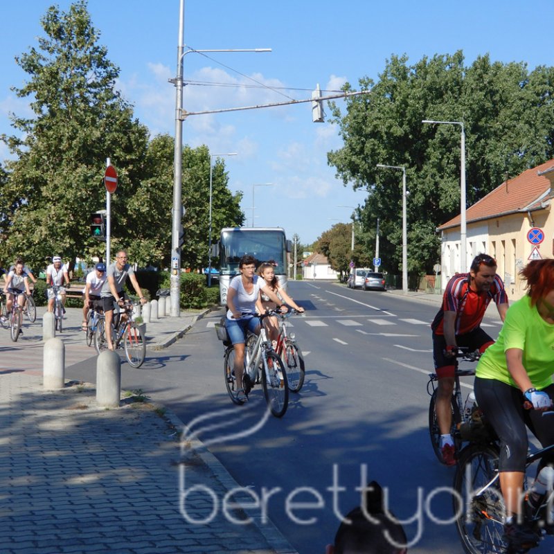 Kerékpártúra az autópályán 38